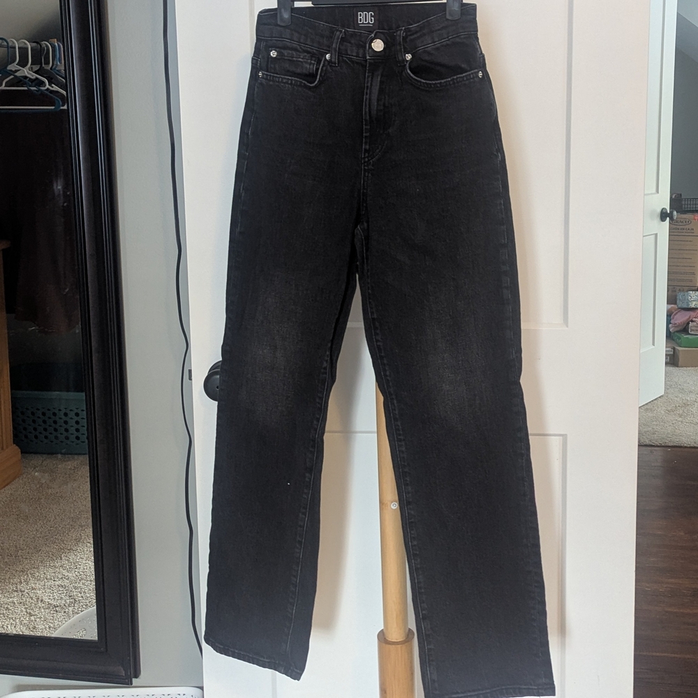 BDG by Urban Outfitters | High Waisted Black Straight Leg Jeans